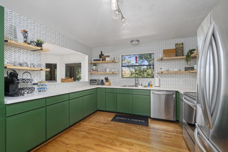 Newly Remodeled Kitchen