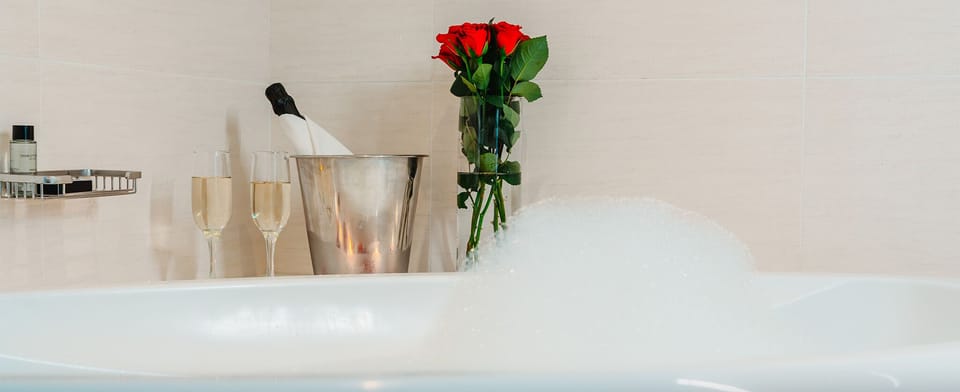 Suite | Bathroom | Towels