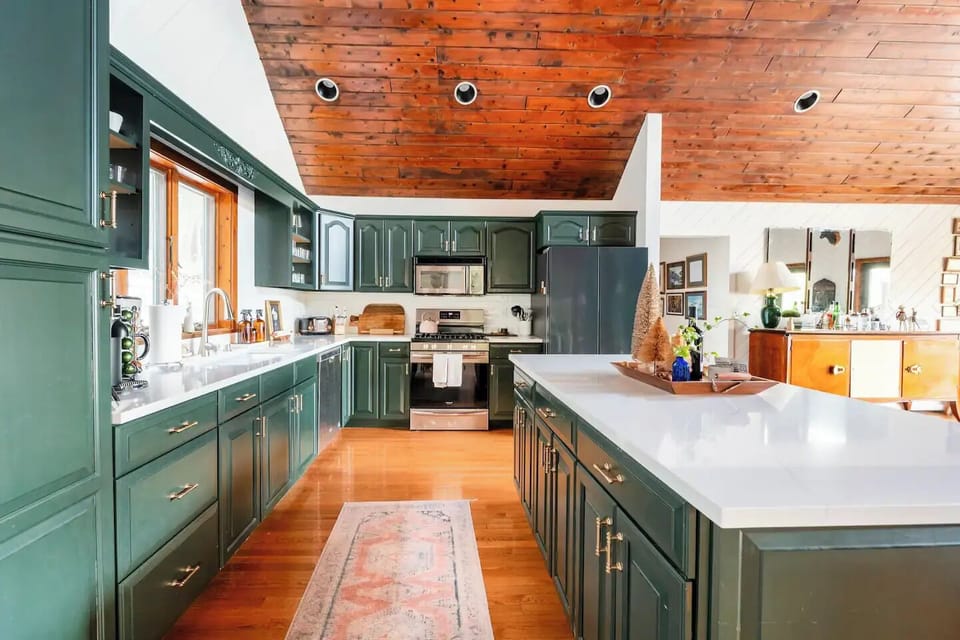 Fully equipped kitchen with everything you need to cook