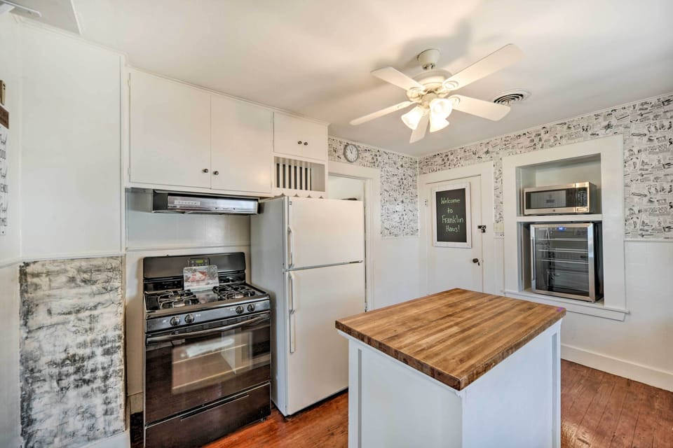 Kitchen | Dishware & Flatware | Toaster | Crockpot | Wine Fridge