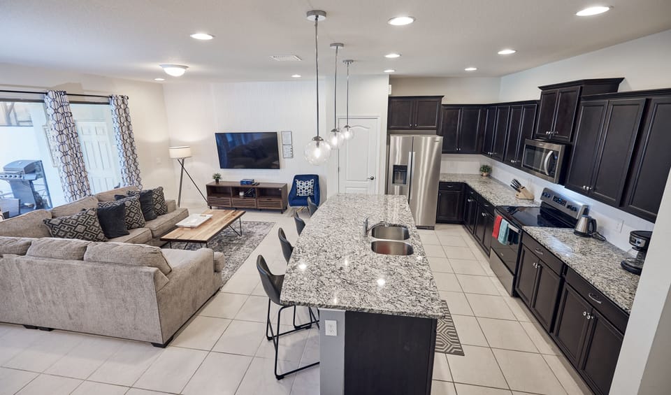 Living room, Kitchen