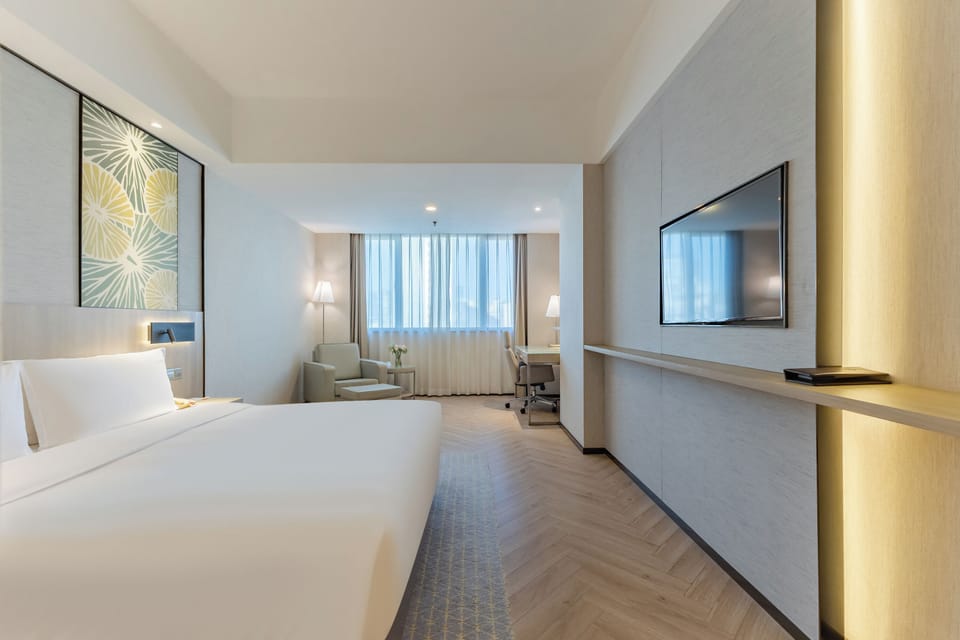 1 bedroom, in-room safe, desk, laptop workspace