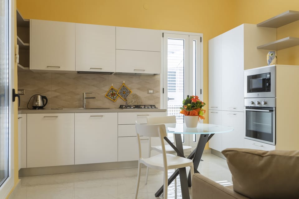 Superior Room | Private kitchen | Full-size fridge, microwave, oven, stovetop
