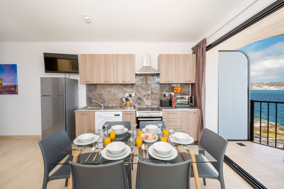 Standard Apartment | Private kitchen | Fridge, microwave, oven, stovetop