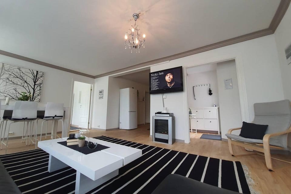 Apartment | Living area | TV