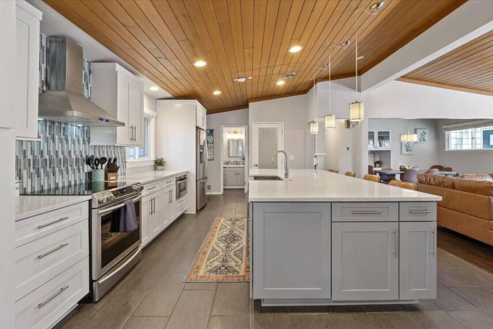 Large kitchen island with plenty of room for groups to gather