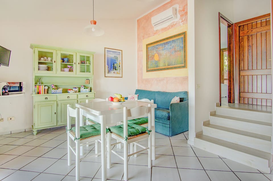 Apartment | Private kitchen | Full-size fridge, microwave