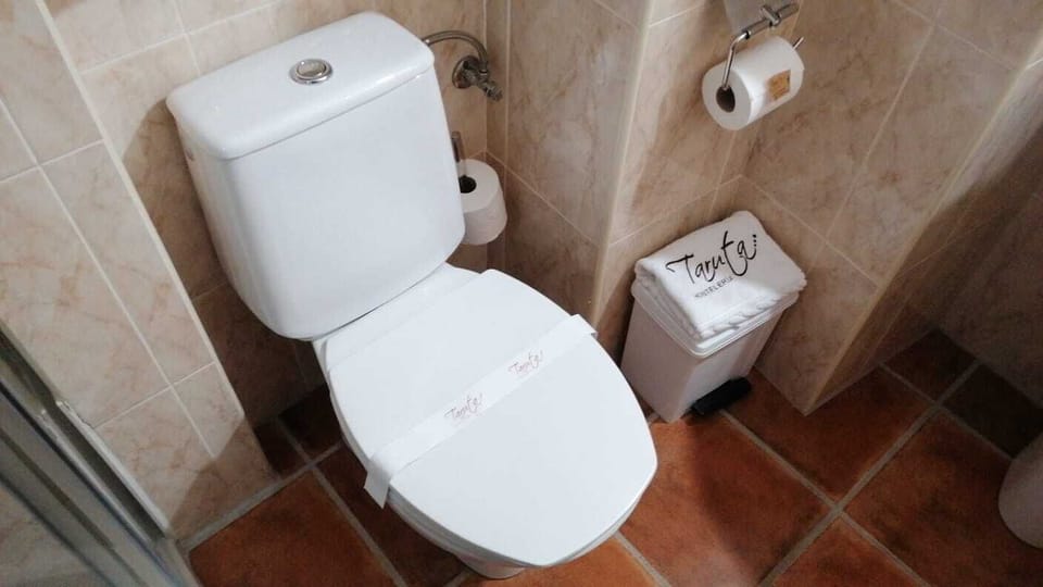 Single Room | Bathroom