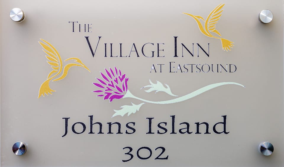 Village Inn Eastsound Orcas Island Washington - 18 -302 Johns Island (1)