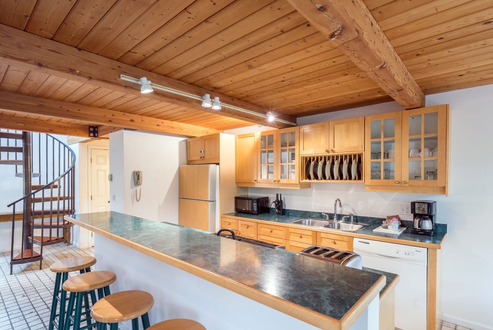 Condo, 2 Bedrooms | Private kitchen | Coffee/tea maker, fridge, oven, toaster