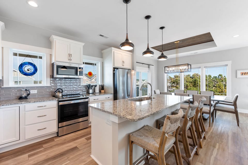 M983: Osprey Isle | Top Level Kitchen