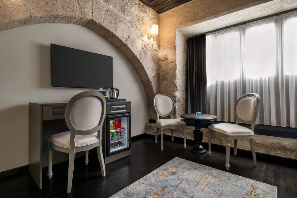 Room, 2 Twin Beds (Via Tarsus Room) | Minibar, WiFi (free)
