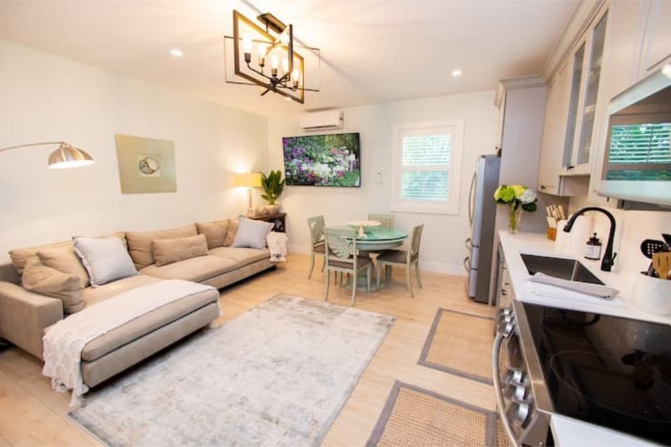 Living room, workspace, kitchen