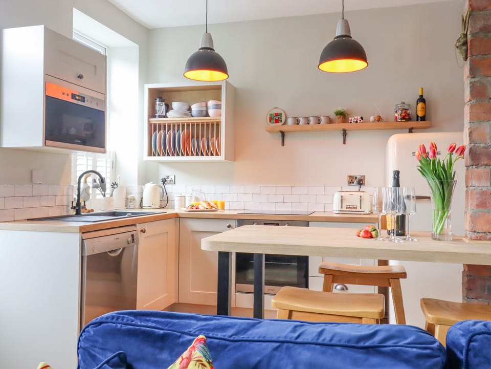 Cottage | Interior