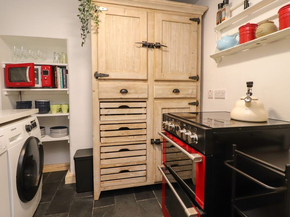 Fridge, dishwasher, electric kettle, toaster