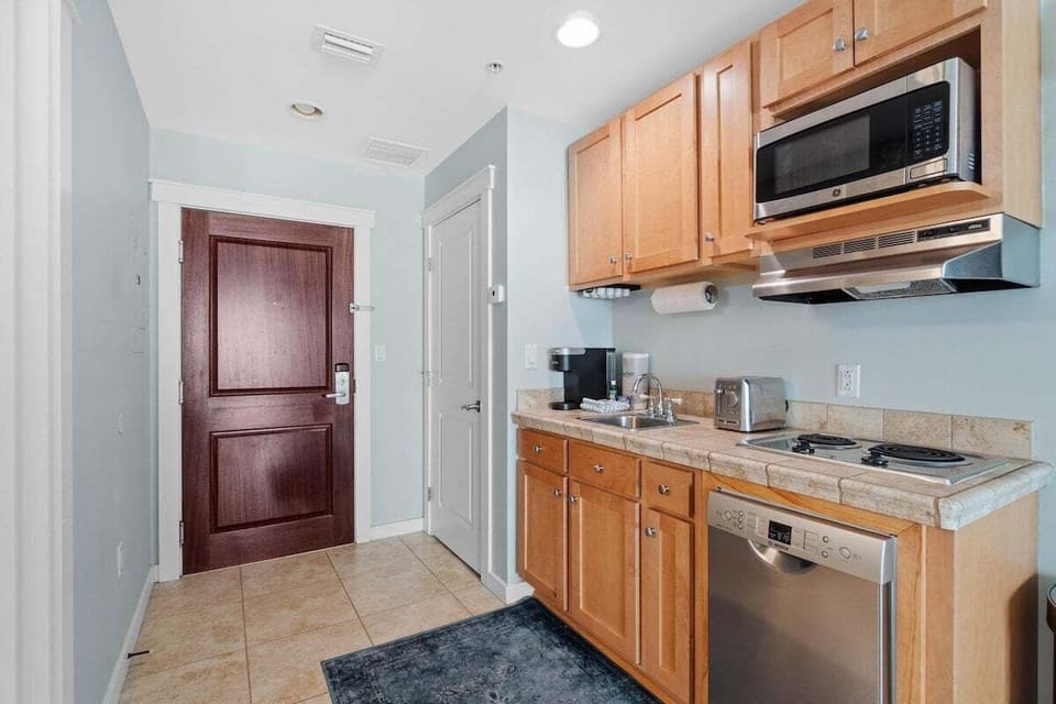 Kitchenette with microwave