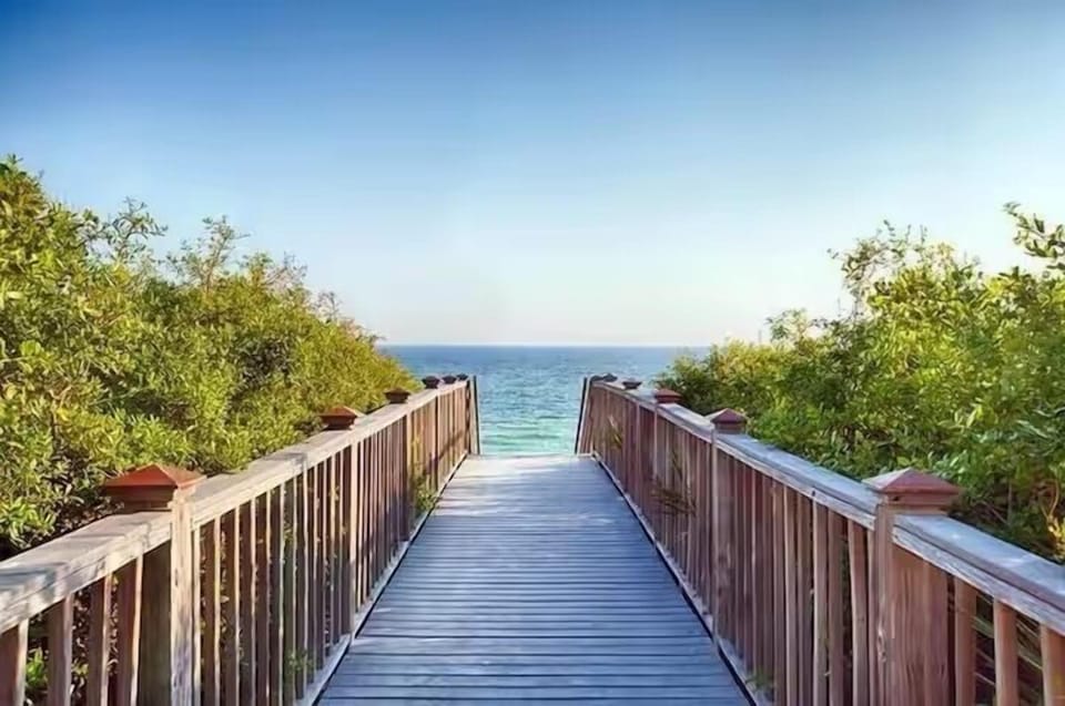 Boardwalk beach access