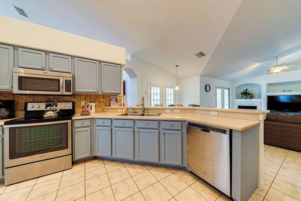 Open plan kitchen area