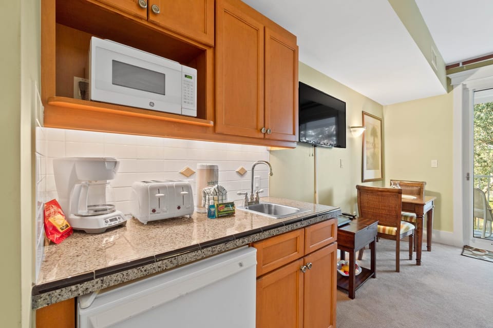 Kitchenette