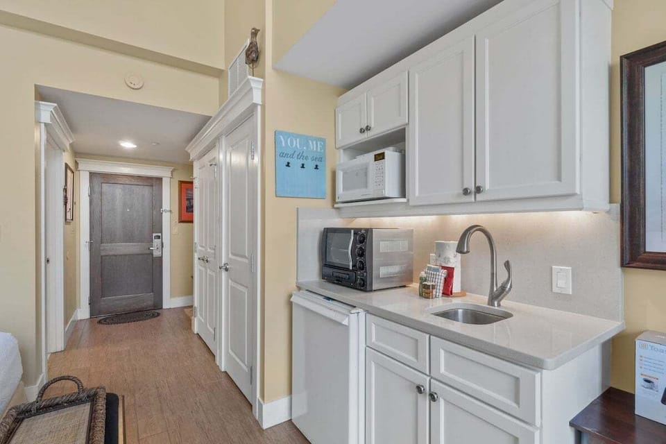 Kitchenette