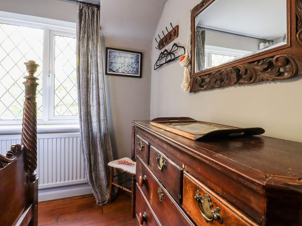 Cottage | Interior
