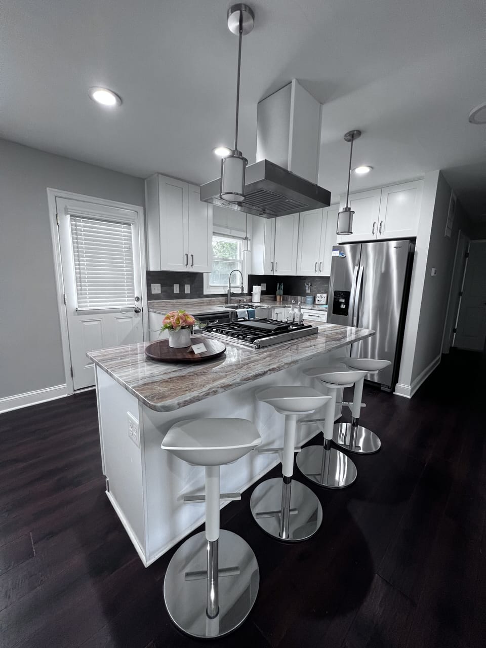breakfast bar