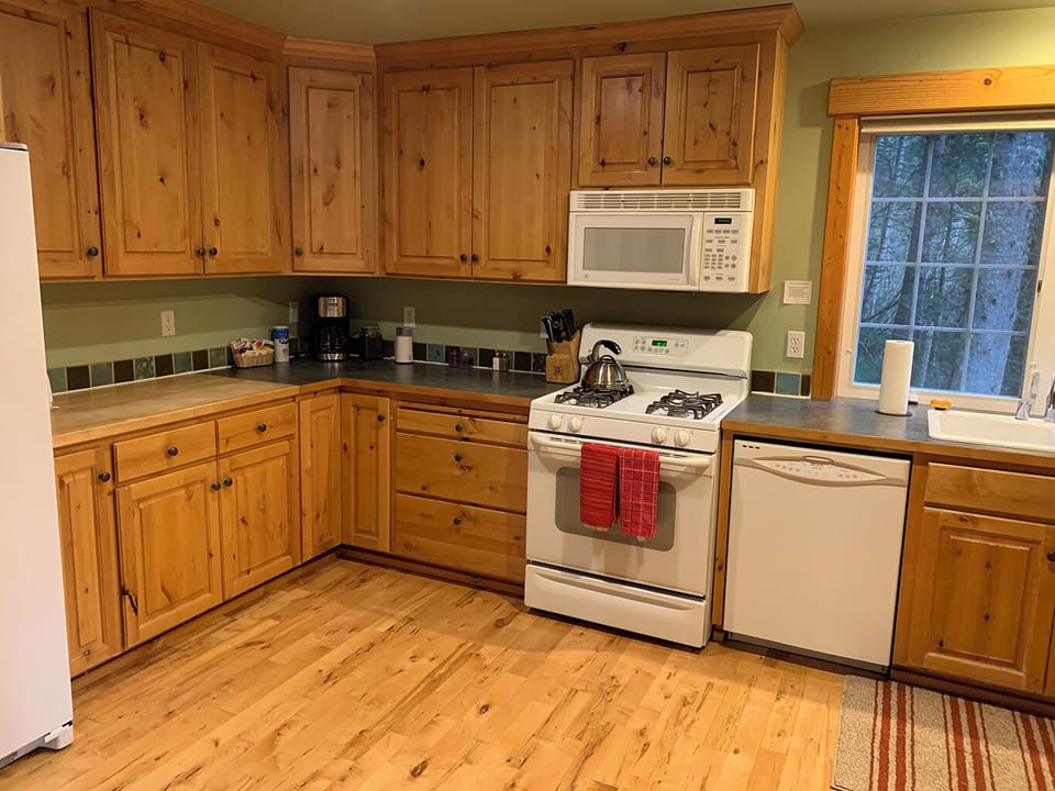 Spacious Kitchen