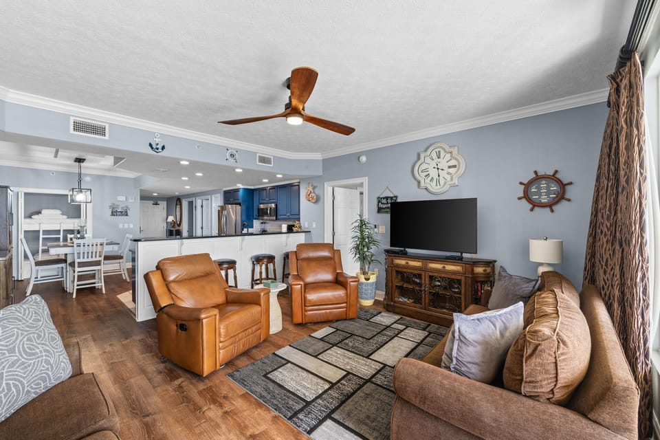 10-web-or-mls-PANHANDLE - 5004 THOMAS DR 1110 - 09