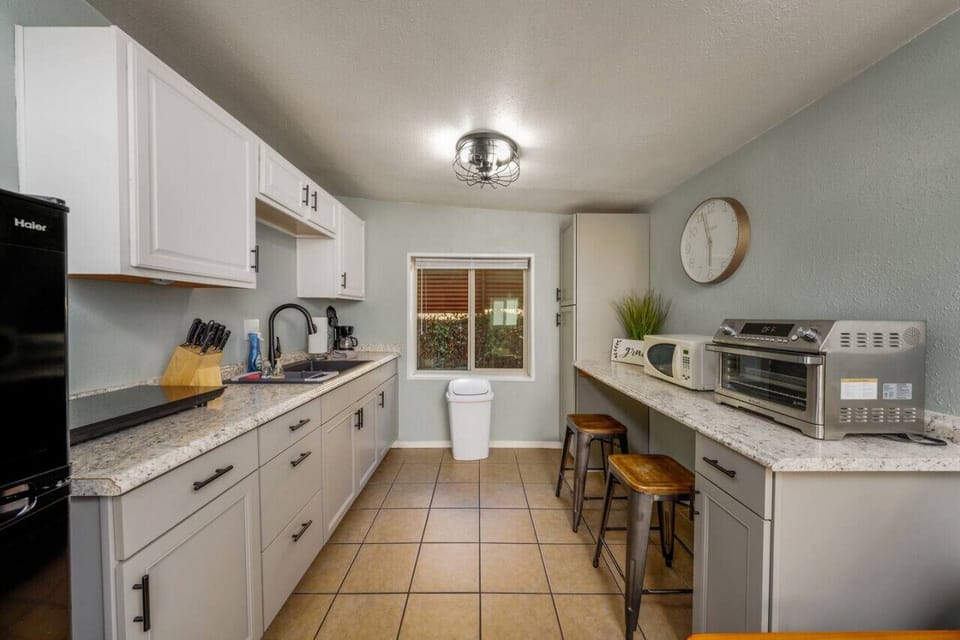 Kitchenette
