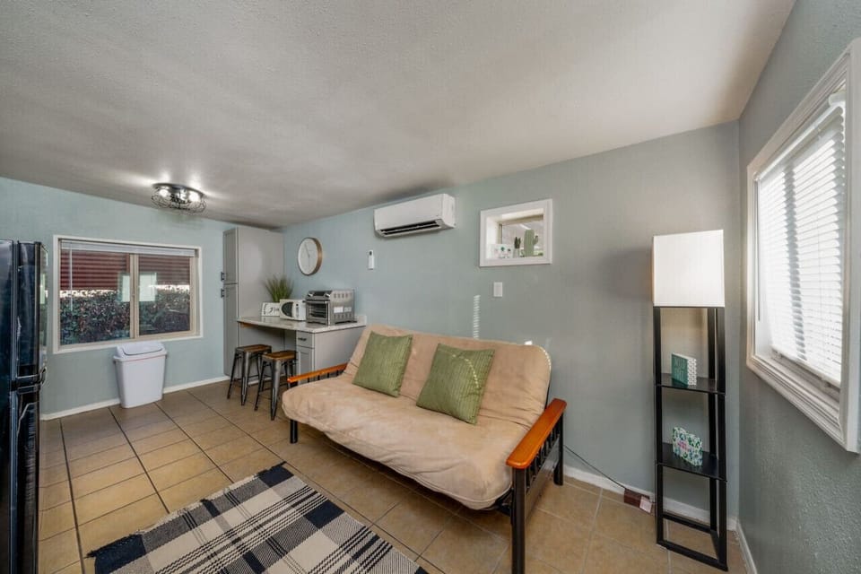 Living room area with futon