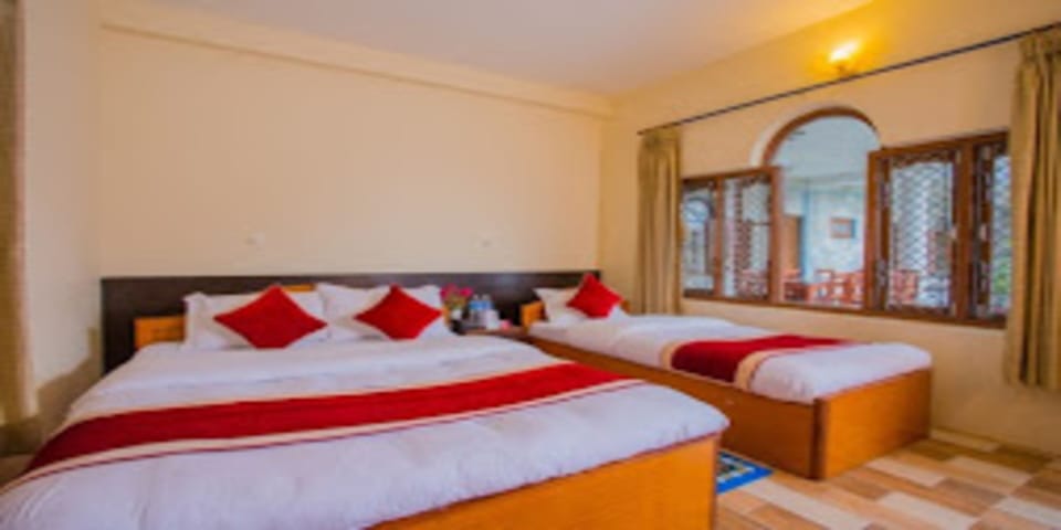 Triple Room | Free WiFi, bed sheets