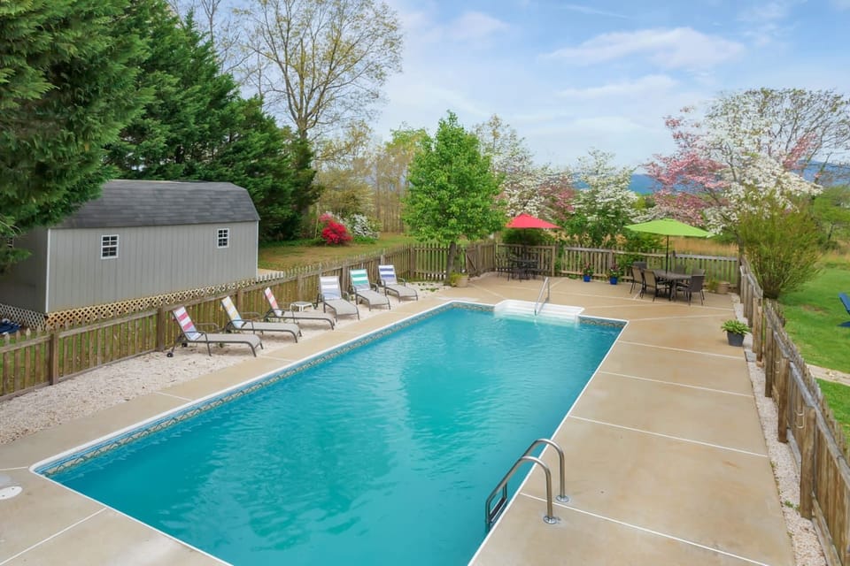 The pool is open March to October and can be heated (for additional fee) for three season swimming!