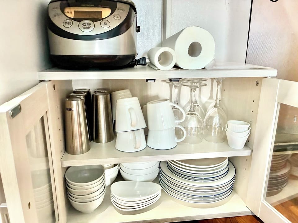 Villa | Private kitchen | Microwave, stovetop, electric kettle, toaster