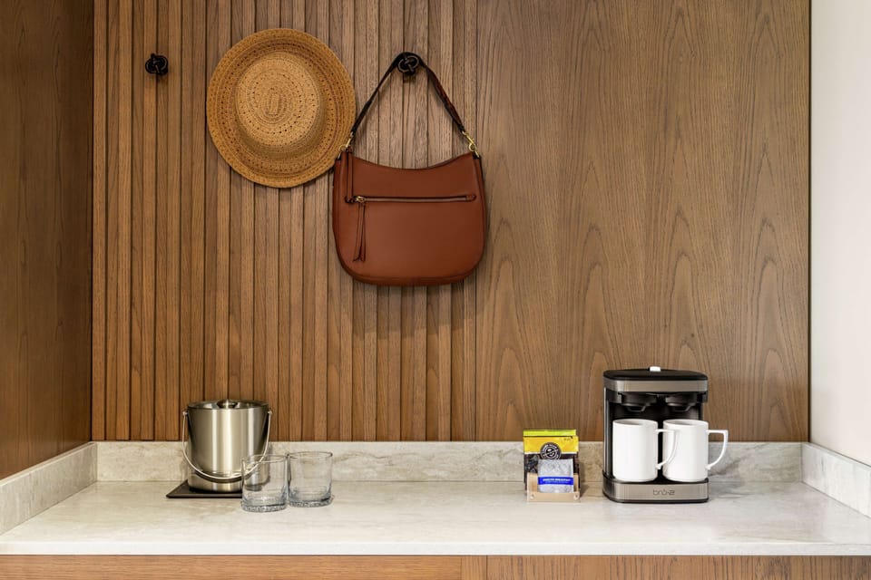 Desk, laptop workspace, free WiFi, bed sheets