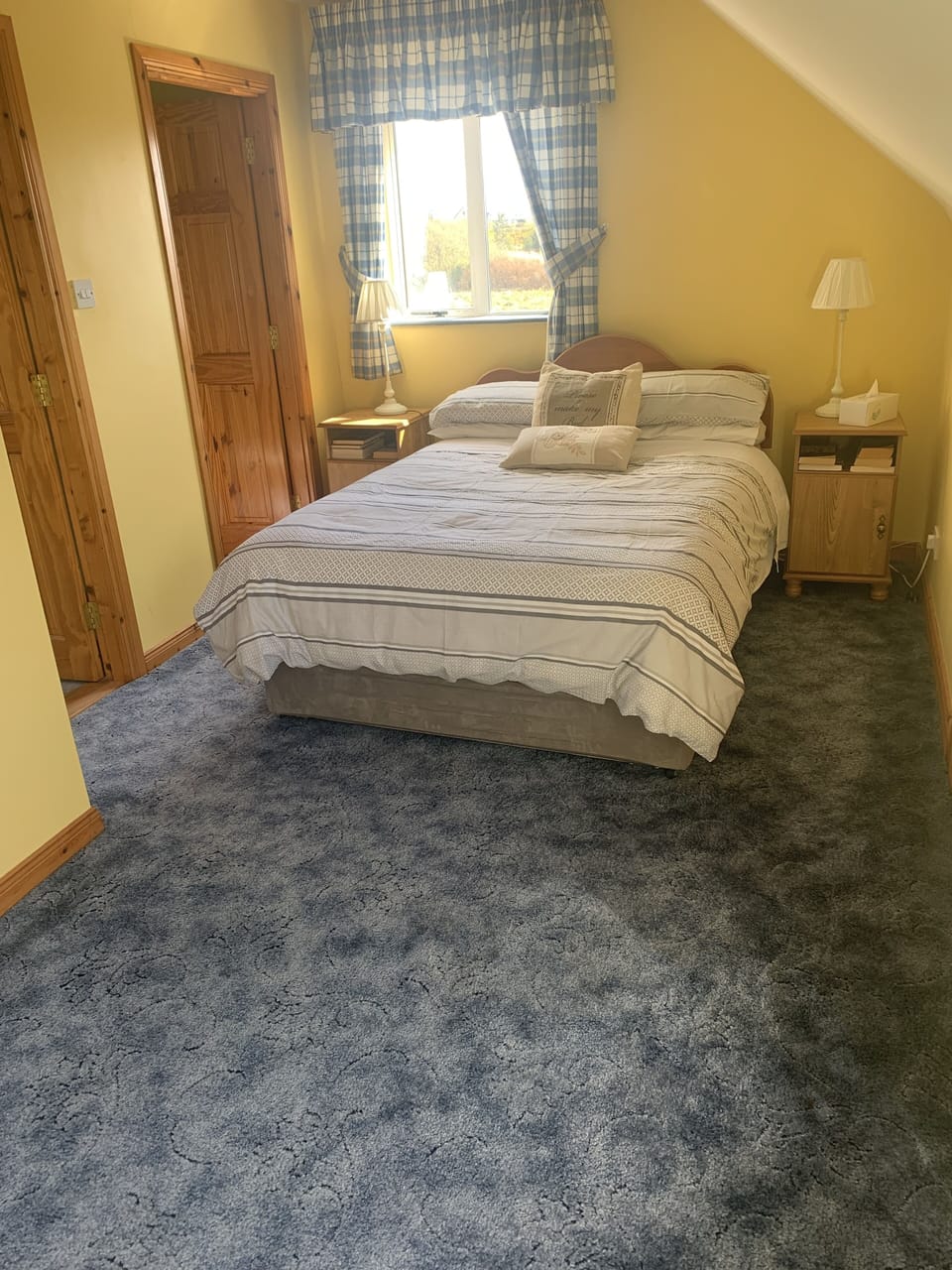 Classic Double Room | Iron/ironing board, free WiFi