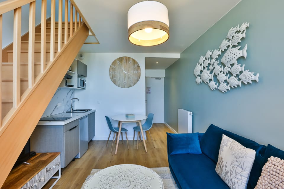 Apartment, 1 Bedroom, Sea View, Mezzanine (sans balcon) | Premium bedding, minibar, in-room safe, blackout drapes