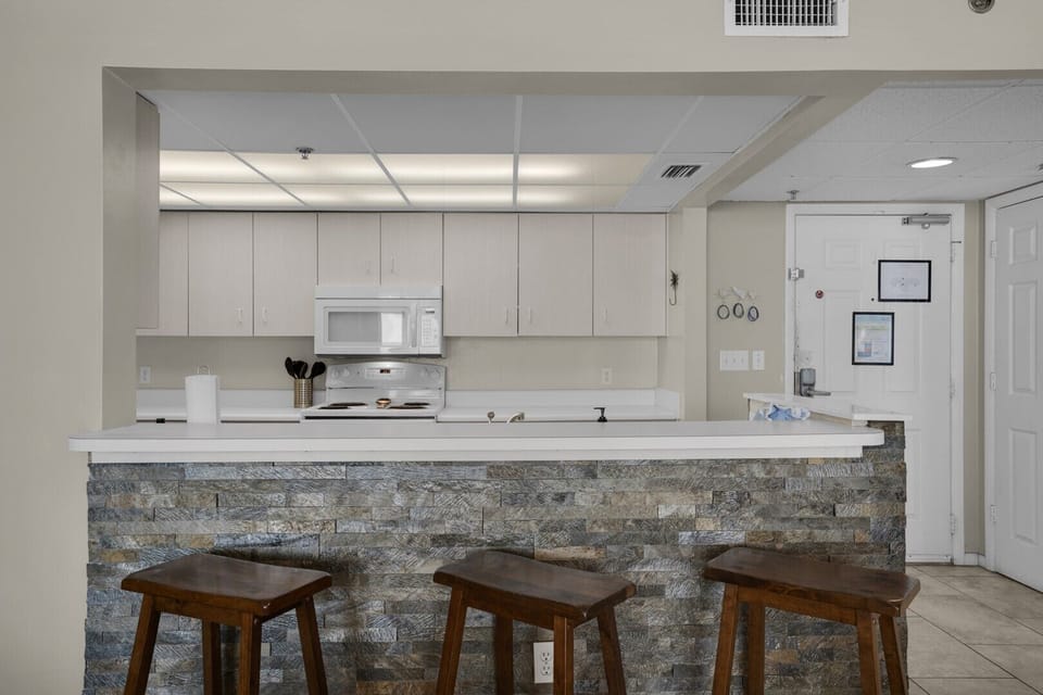 Breakfast bar