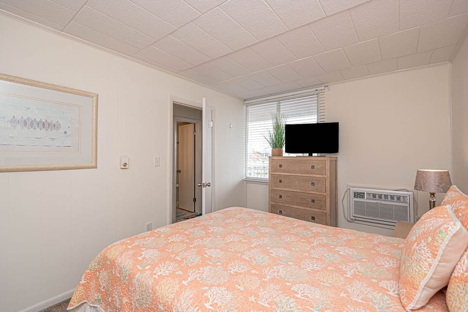 Georgetown By the Sea 309- Bedroom 2