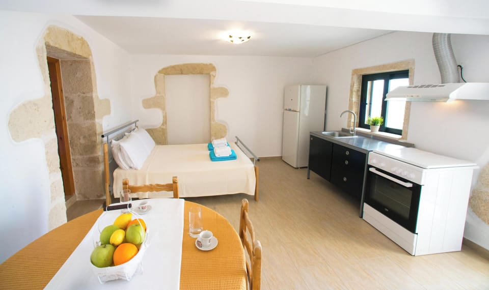 Classic Villa | 5 bedrooms, in-room safe, soundproofing, iron/ironing board