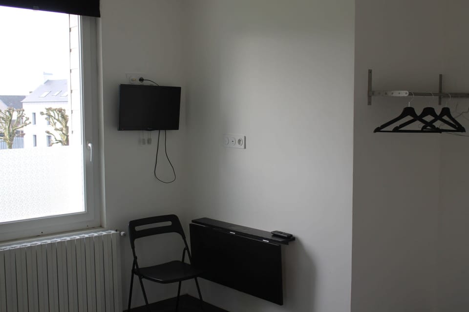 Double Room, Ensuite, City View | Interior
