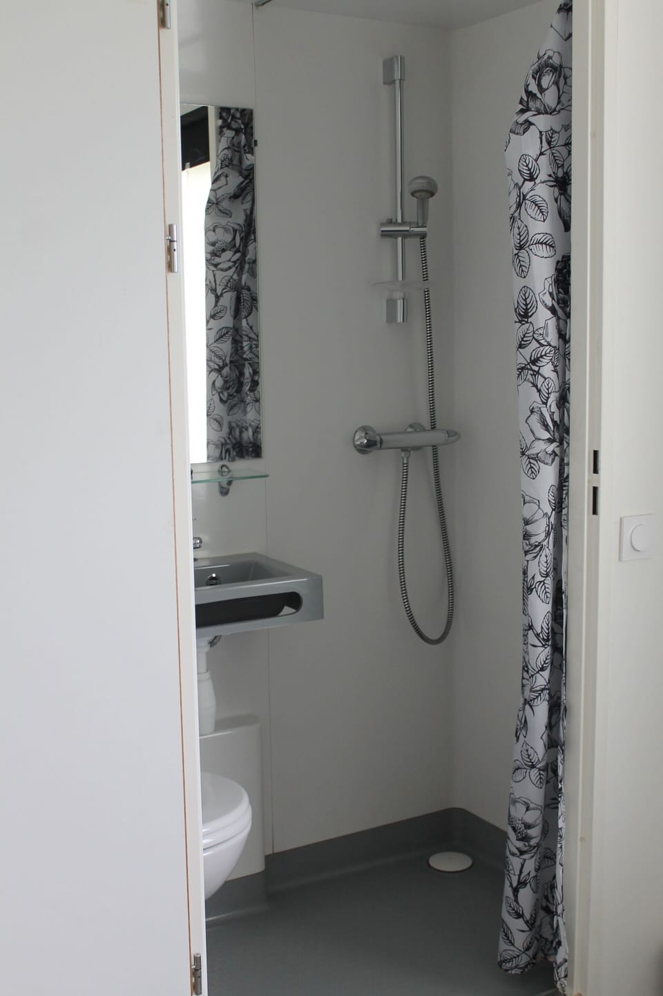 Double Room, Ensuite, City View | Bathroom | Towels
