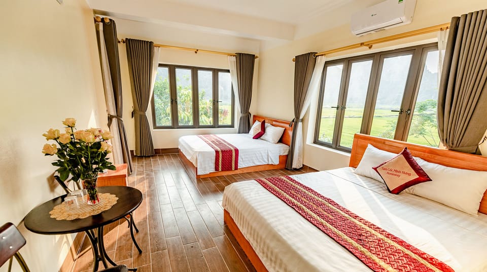 Deluxe Room, Multiple Beds, Patio, Mountain View | Interior