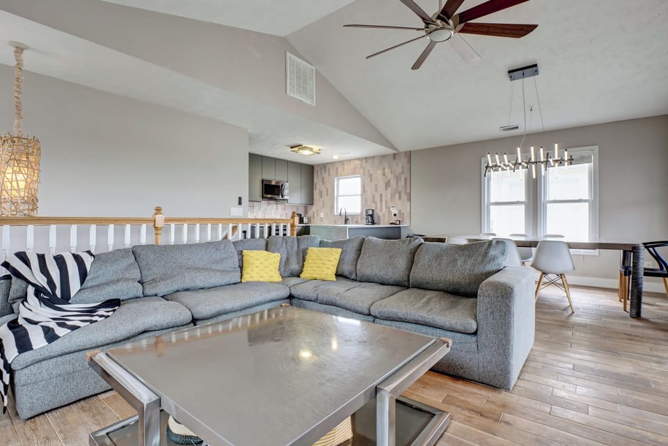 Living area- Located on top floor - Living area- Located on top floor