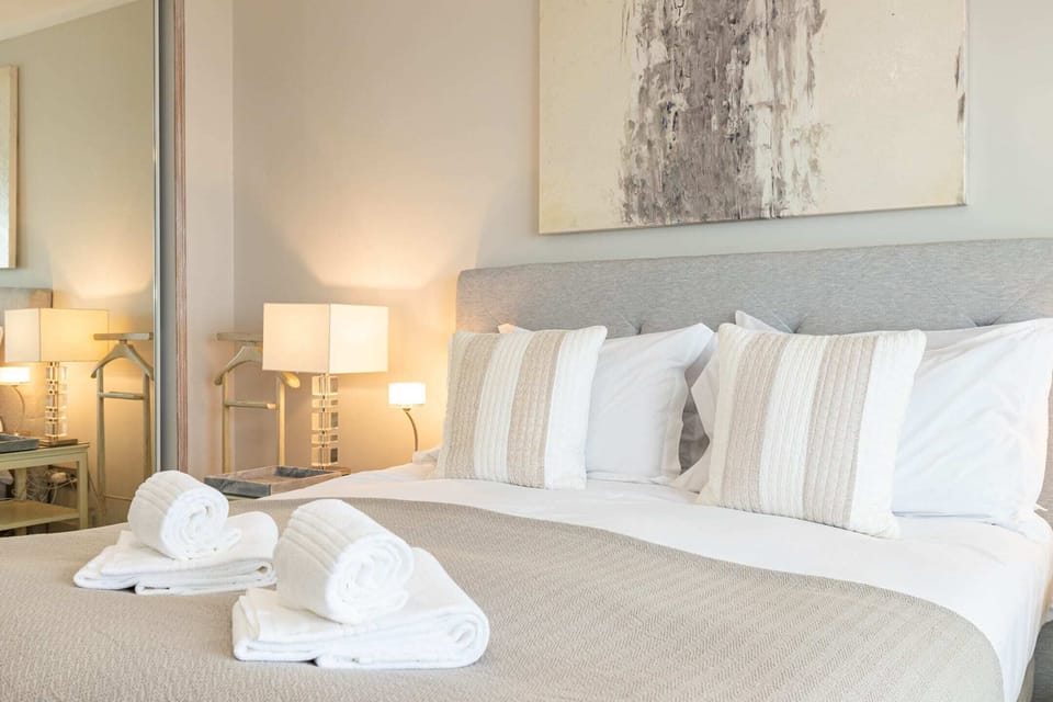 master bedroom on suite with direct balcony access