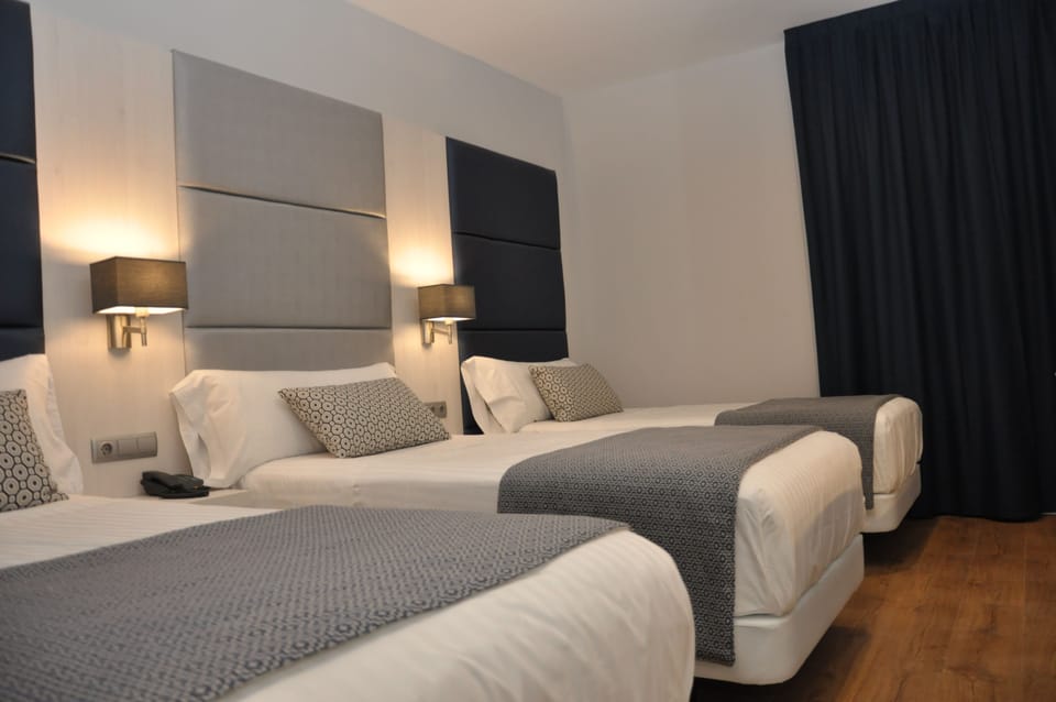 Triple Room | Premium bedding, in-room safe, individually furnished, desk