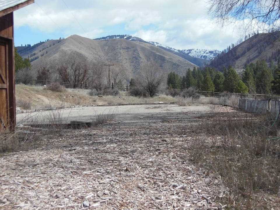 Huge Parking Area for Trailers, Rafts, Kayaks, etc.