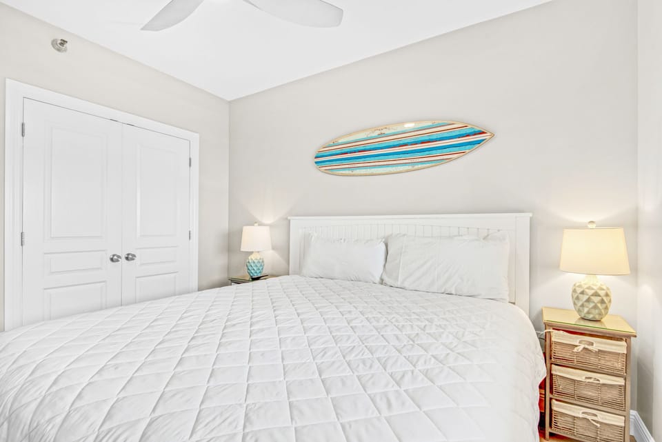 Guest bedroom