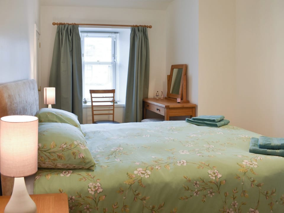 Double bedroom | Rinnes Cottage, Aberlour