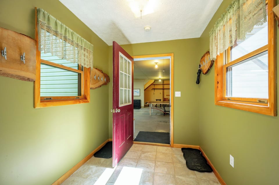 Breezeway to Garage