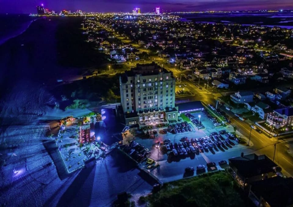 Best nightlife & life music on the island! Laguna Rum Bar!
